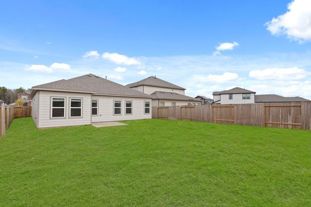 11006 Youngquist Drive, Mont Belvieu, TX 77535