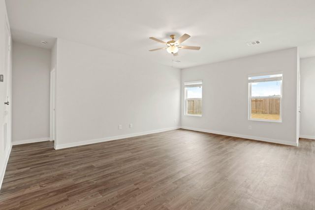 11006 Youngquist Drive, Mont Belvieu, TX 77535