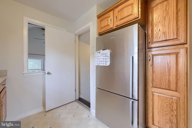 1605 LIME VALLEY RD, Strasburg, PA 17579