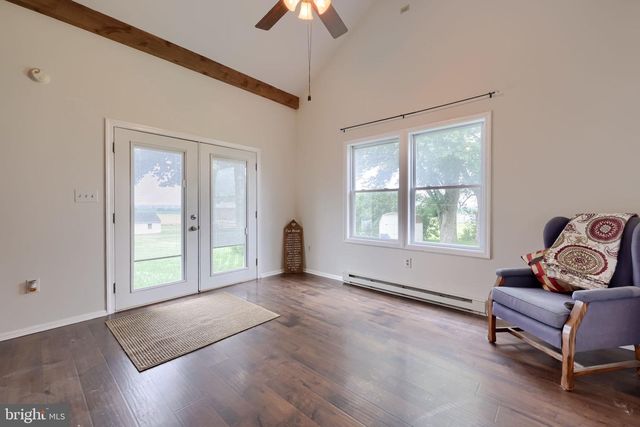 1605 LIME VALLEY RD, Strasburg, PA 17579