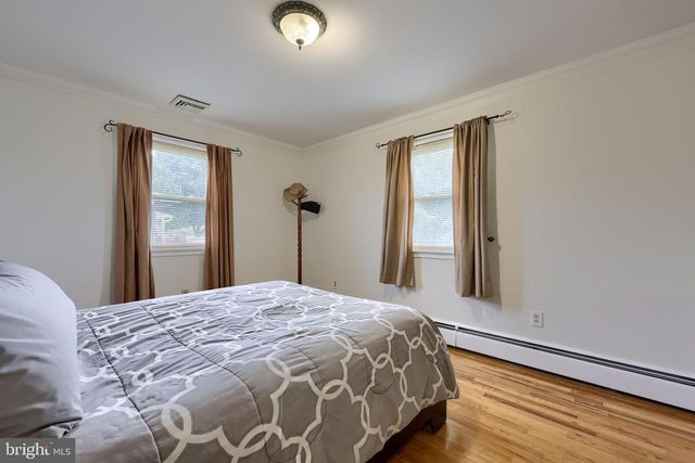 1605 LIME VALLEY RD, Strasburg, PA 17579