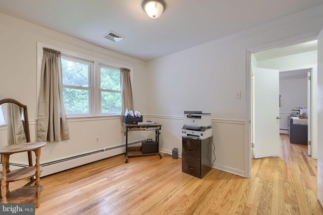 1605 LIME VALLEY RD, Strasburg, PA 17579