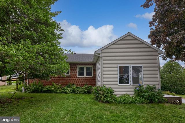 1605 LIME VALLEY RD, Strasburg, PA 17579