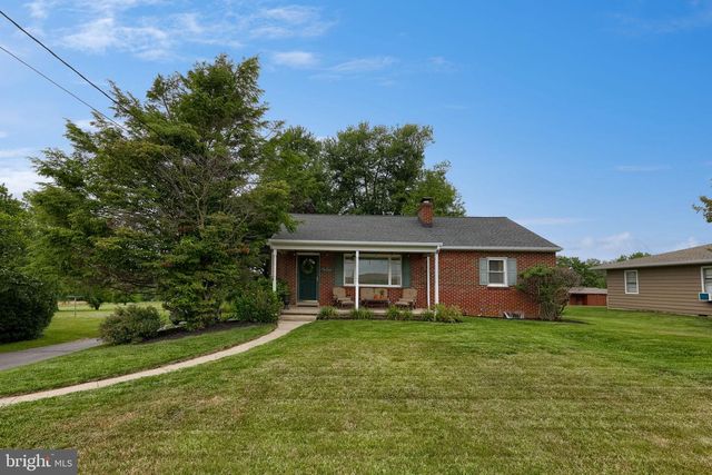 1605 LIME VALLEY RD, Strasburg, PA 17579