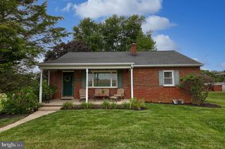 1605 LIME VALLEY RD, Strasburg, PA 17579