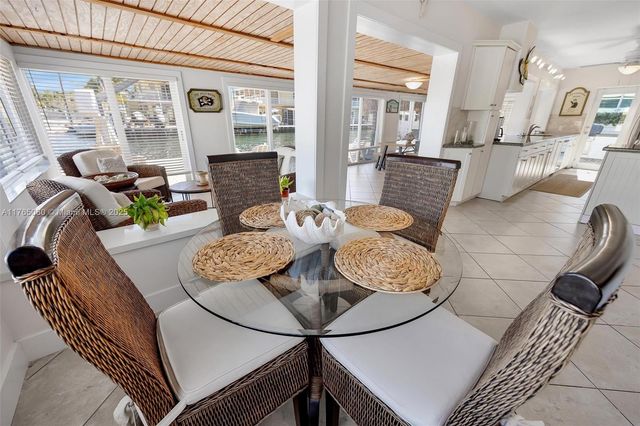 230 Jolly Roger Dr, Key Largo, FL 33037