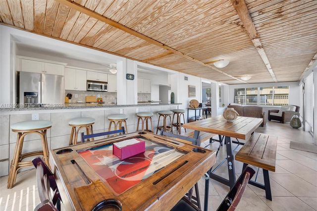 230 Jolly Roger Dr, Key Largo, FL 33037