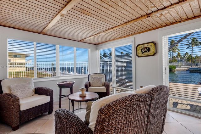 230 Jolly Roger Dr, Key Largo, FL 33037