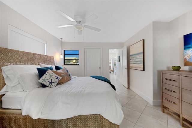 230 Jolly Roger Dr, Key Largo, FL 33037