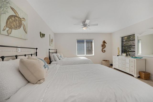 230 Jolly Roger Dr, Key Largo, FL 33037