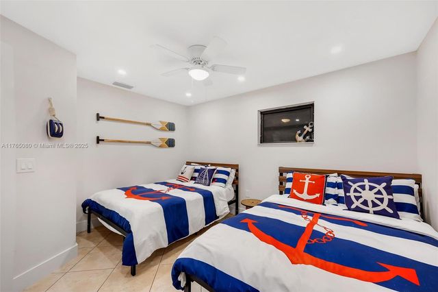 230 Jolly Roger Dr, Key Largo, FL 33037