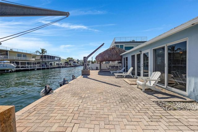 230 Jolly Roger Dr, Key Largo, FL 33037