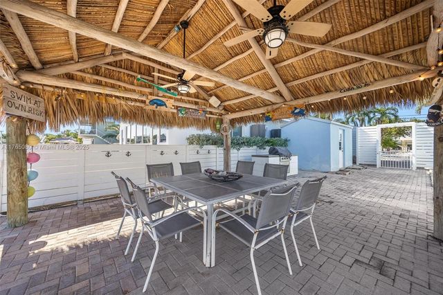 230 Jolly Roger Dr, Key Largo, FL 33037