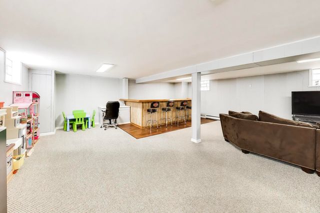 4953 N Normandy Avenue, Chicago, IL 60656