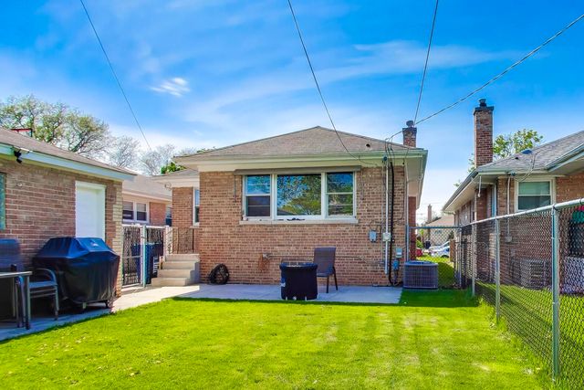 4953 N Normandy Avenue, Chicago, IL 60656