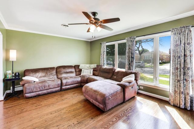 4953 N Normandy Avenue, Chicago, IL 60656