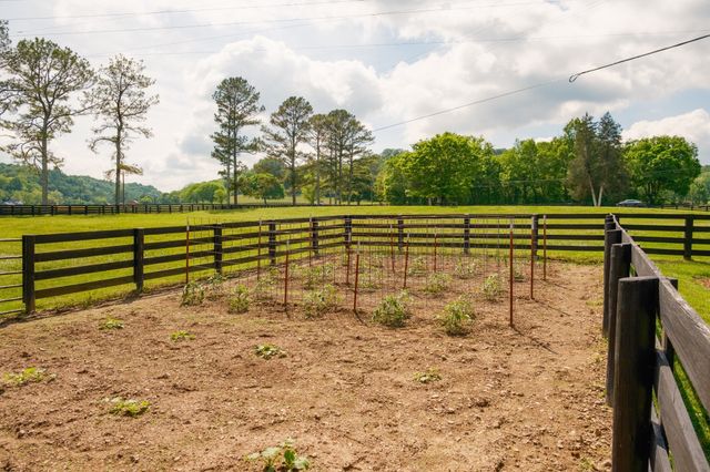 5620 Leipers Creek Rd, Franklin, TN 37064