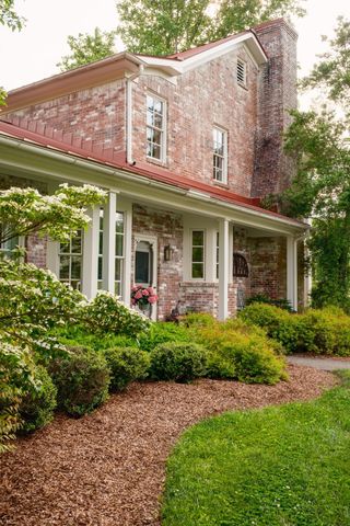 5620 Leipers Creek Rd, Franklin, TN 37064