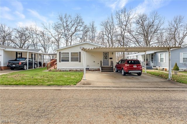 227 C Street SW, Navarre, OH 44662