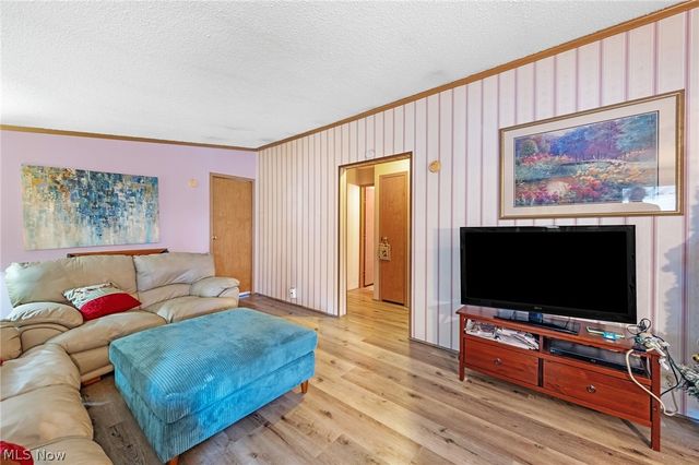 227 C Street SW, Navarre, OH 44662