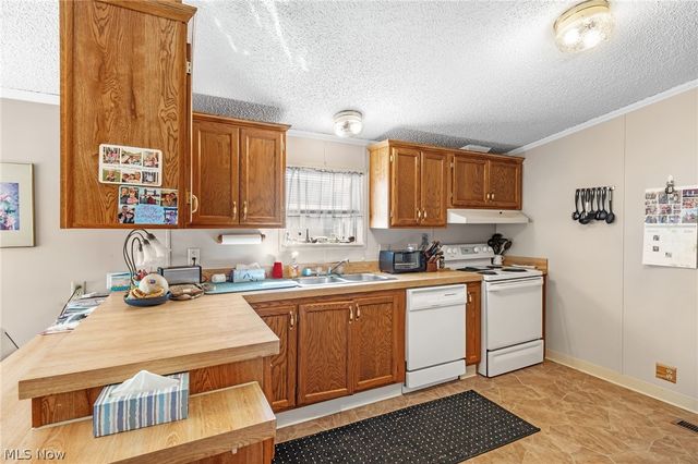 227 C Street SW, Navarre, OH 44662