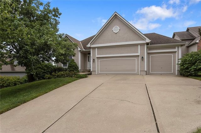 2617 SW 10th Street, Lee's Summit, MO 64081
