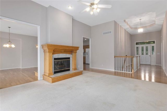 2617 SW 10th Street, Lee's Summit, MO 64081