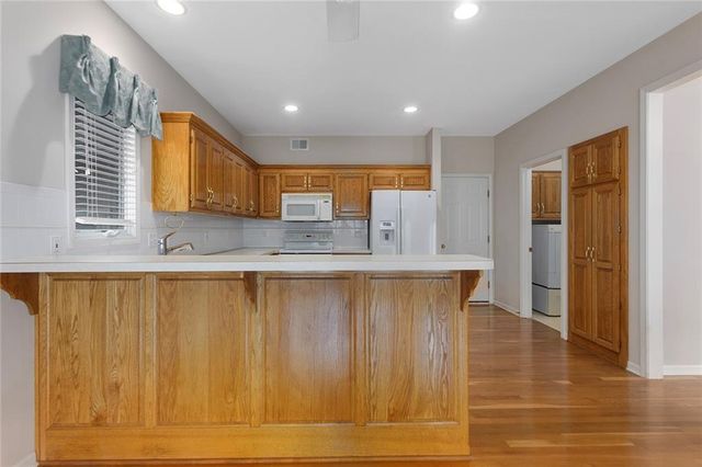 2617 SW 10th Street, Lee's Summit, MO 64081