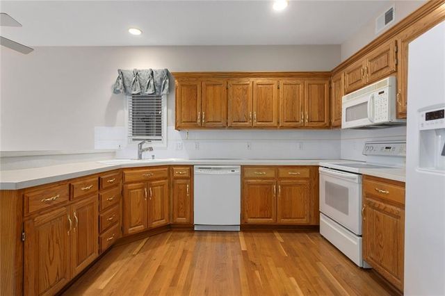 2617 SW 10th Street, Lee's Summit, MO 64081