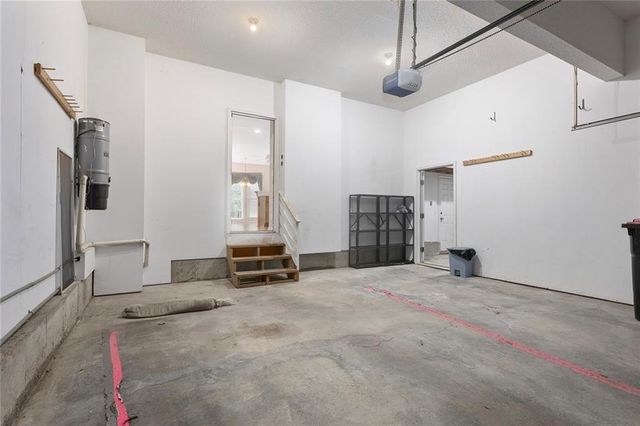 2617 SW 10th Street, Lee's Summit, MO 64081
