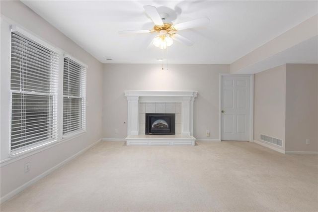 2617 SW 10th Street, Lee's Summit, MO 64081