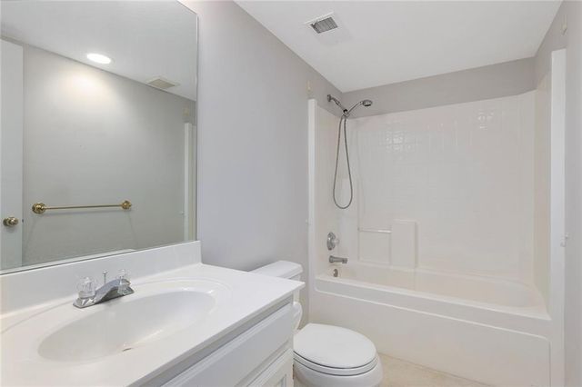 2617 SW 10th Street, Lee's Summit, MO 64081