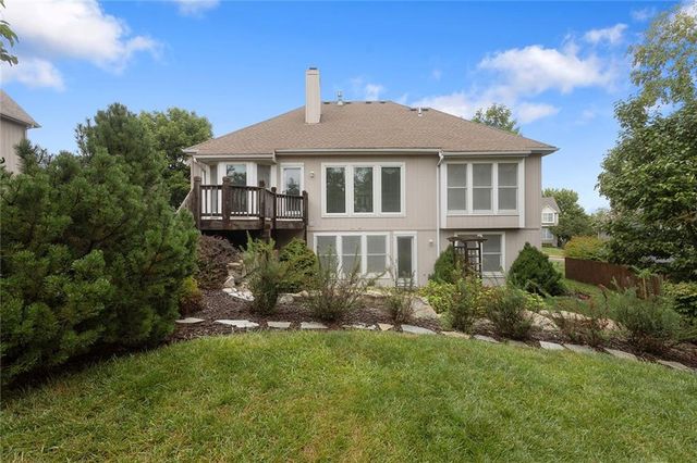 2617 SW 10th Street, Lee's Summit, MO 64081