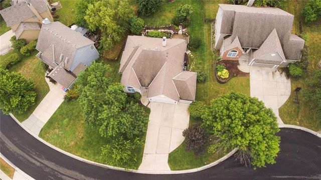 2617 SW 10th Street, Lee's Summit, MO 64081