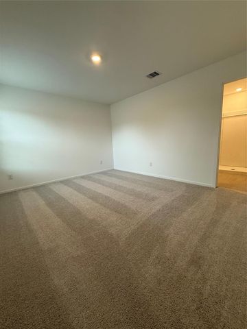 18753 Loom Drive, Conroe, TX 77306