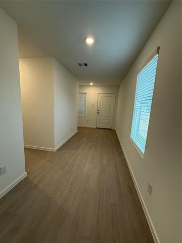 18753 Loom Drive, Conroe, TX 77306