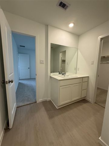 18753 Loom Drive, Conroe, TX 77306