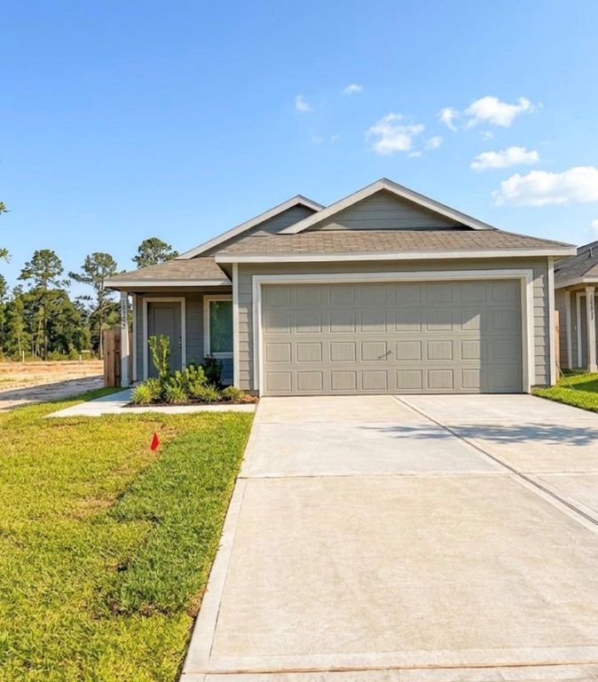 18753 Loom Drive, Conroe, TX 77306