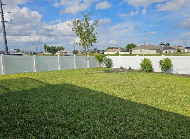 625 EL DORADO BOULEVARD N, Cape Coral, FL 33993