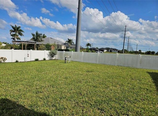 625 EL DORADO BOULEVARD N, Cape Coral, FL 33993