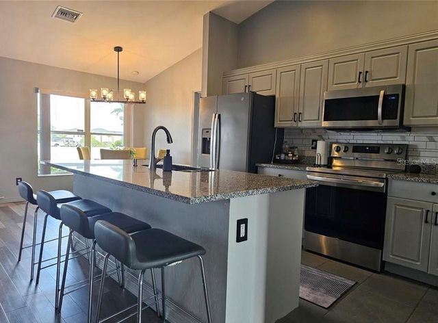 625 EL DORADO BOULEVARD N, Cape Coral, FL 33993
