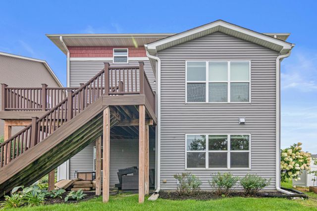 18072 Hyde Park Avenue, Lakeville, MN 55044