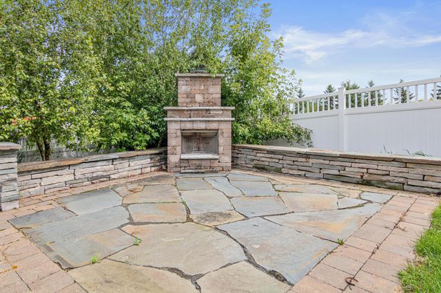 18072 Hyde Park Avenue, Lakeville, MN 55044