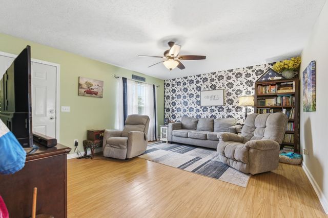 124 Mallow Dr, Christiana, TN 37037