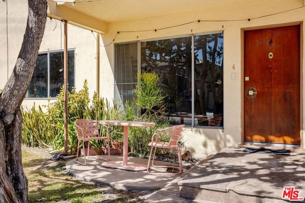 1633 E 1st Street 4, Long Beach, CA 90802 — exterior