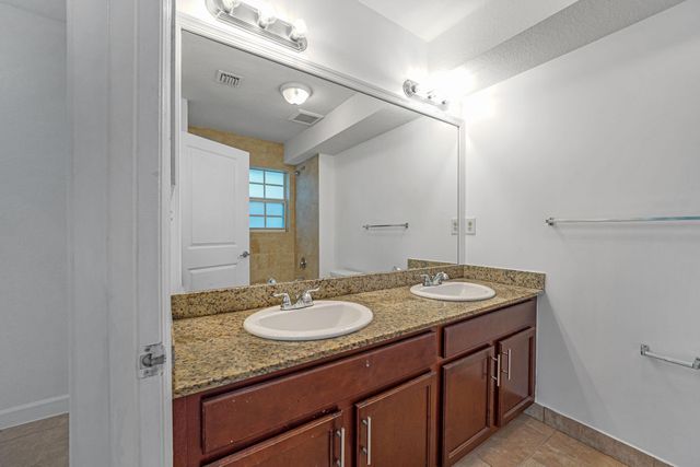 3525 NW 114th Lane 3529, Coral Springs, FL 33065