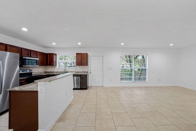 3525 NW 114th Lane 3529, Coral Springs, FL 33065