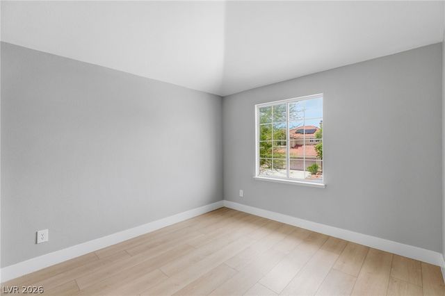 9725 Cascade Falls Avenue, Las Vegas, NV 89117