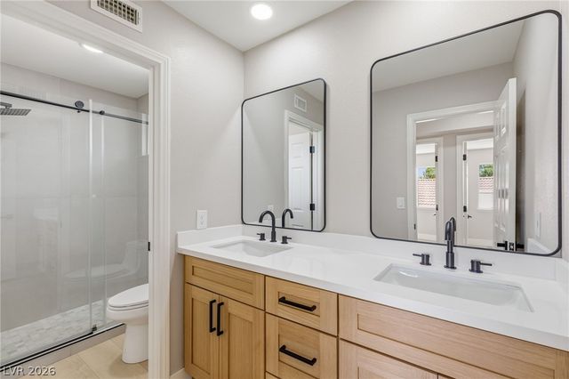 9725 Cascade Falls Avenue, Las Vegas, NV 89117