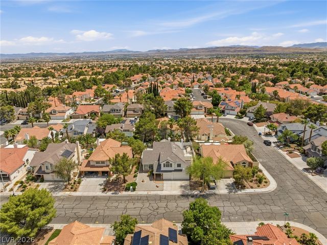9725 Cascade Falls Avenue, Las Vegas, NV 89117